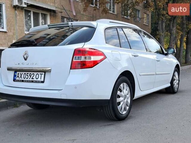 Белый Рено Лагуна, объемом двигателя 1.5 л и пробегом 287 тыс. км за 9000 $, фото 17 на Automoto.ua