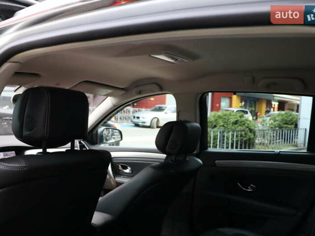 Белый Рено Лагуна, объемом двигателя 2 л и пробегом 247 тыс. км за 9900 $, фото 32 на Automoto.ua