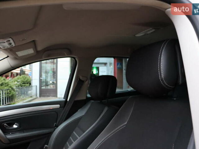 Белый Рено Лагуна, объемом двигателя 2 л и пробегом 247 тыс. км за 9900 $, фото 16 на Automoto.ua