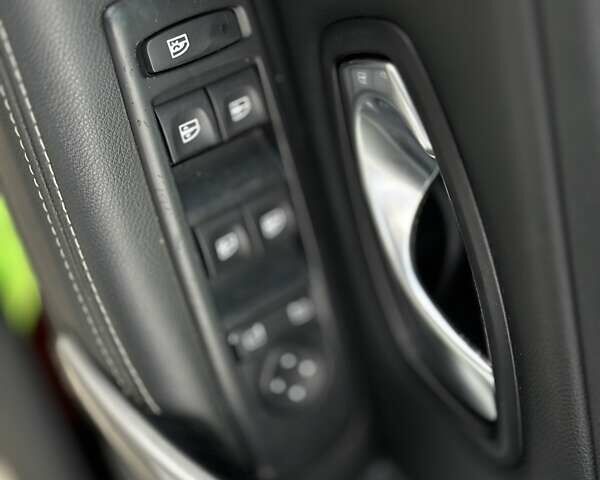 Рено Лагуна 2012 в Черновцах на Automoto.ua Белый Рено Лагуна, объемом двигателя 1.46 л и пробегом 406 тыс. км за 6500 $, фото 20 на Automoto.ua