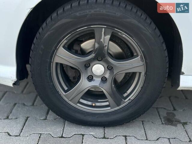 Рено Лагуна 2012 в Черновцах на Automoto.ua Белый Рено Лагуна, объемом двигателя 1.46 л и пробегом 406 тыс. км за 6500 $, фото 8 на Automoto.ua