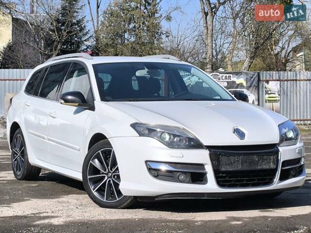 Белый Рено Лагуна, объемом двигателя 2 л и пробегом 299 тыс. км за 8888 $, фото 3 на Automoto.ua