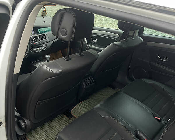 Белый Рено Лагуна, объемом двигателя 1.5 л и пробегом 320 тыс. км за 8100 $, фото 13 на Automoto.ua