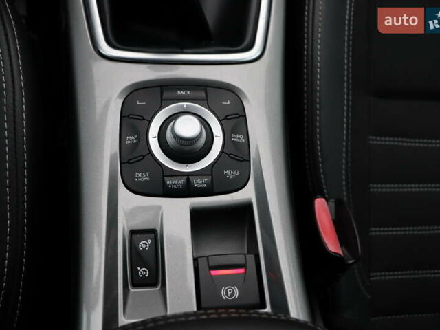 Белый Рено Лагуна, объемом двигателя 2 л и пробегом 247 тыс. км за 9900 $, фото 29 на Automoto.ua