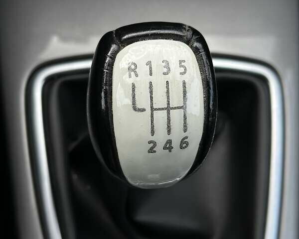 Рено Лагуна 2012 в Черновцах на Automoto.ua Белый Рено Лагуна, объемом двигателя 1.46 л и пробегом 406 тыс. км за 6500 $, фото 31 на Automoto.ua