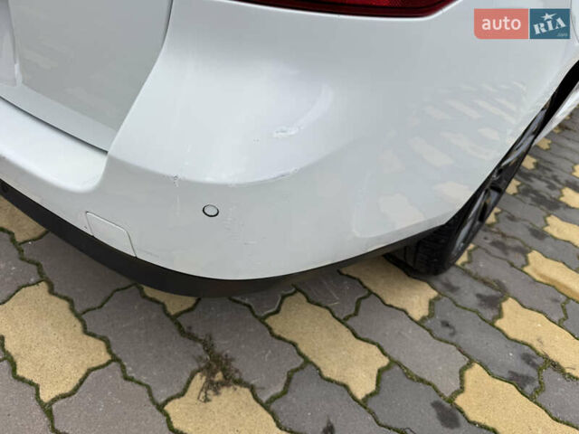 Белый Рено Лагуна, объемом двигателя 1.5 л и пробегом 212 тыс. км за 8600 $, фото 19 на Automoto.ua