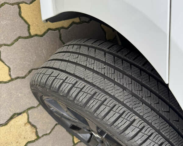 Белый Рено Лагуна, объемом двигателя 1.5 л и пробегом 212 тыс. км за 8600 $, фото 13 на Automoto.ua