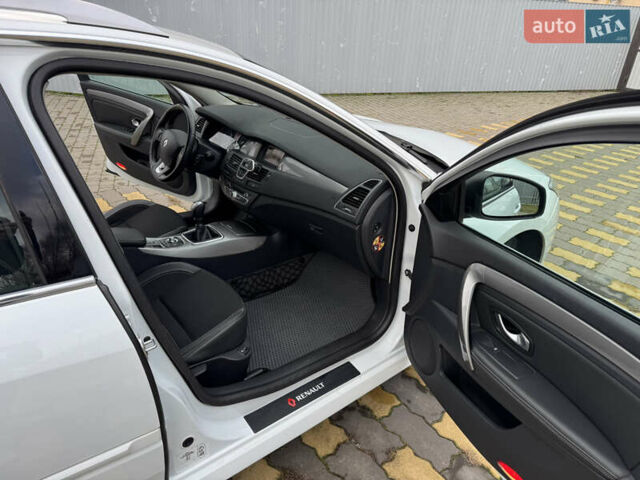 Белый Рено Лагуна, объемом двигателя 1.5 л и пробегом 212 тыс. км за 8600 $, фото 7 на Automoto.ua