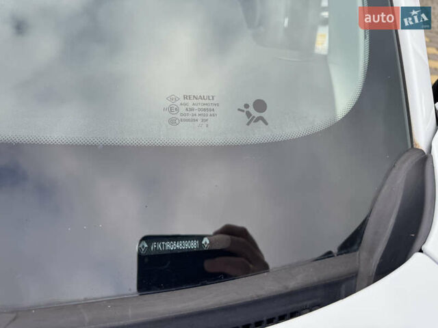 Белый Рено Лагуна, объемом двигателя 1.5 л и пробегом 212 тыс. км за 8600 $, фото 16 на Automoto.ua