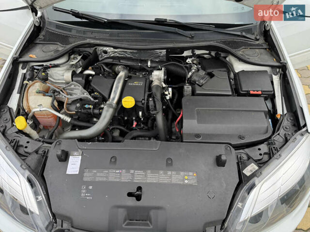 Белый Рено Лагуна, объемом двигателя 1.5 л и пробегом 212 тыс. км за 8600 $, фото 14 на Automoto.ua