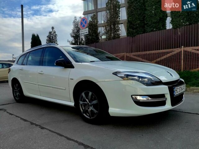 Белый Рено Лагуна, объемом двигателя 1.5 л и пробегом 250 тыс. км за 8100 $, фото 4 на Automoto.ua