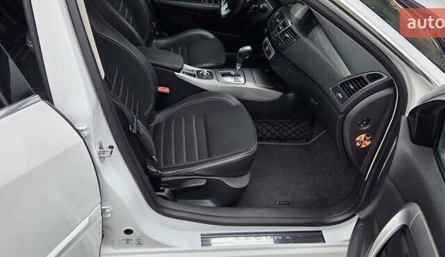 Білий Рено Лагуна, об'ємом двигуна 1.5 л та пробігом 222 тис. км за 8499 $, фото 15 на Automoto.ua