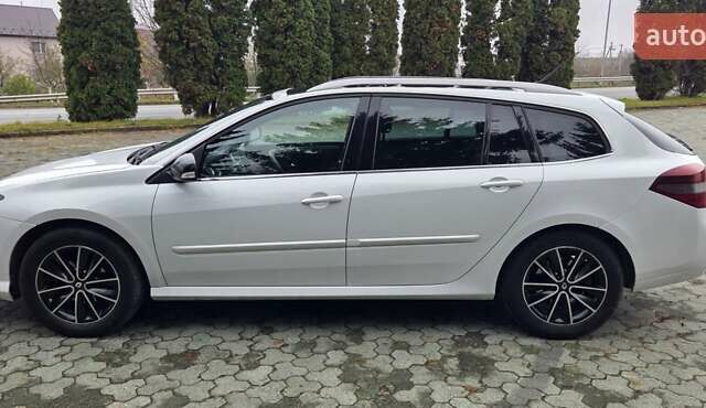 Білий Рено Лагуна, об'ємом двигуна 1.5 л та пробігом 222 тис. км за 8499 $, фото 4 на Automoto.ua