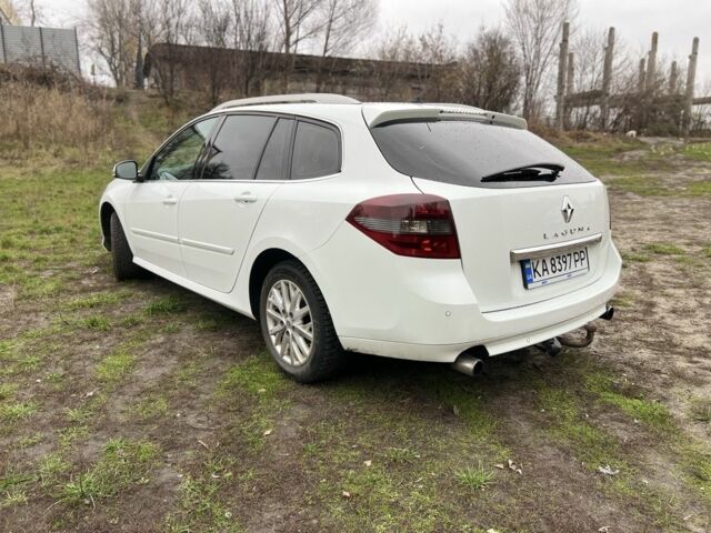 Белый Рено Лагуна, объемом двигателя 1.5 л и пробегом 260 тыс. км за 7800 $, фото 3 на Automoto.ua