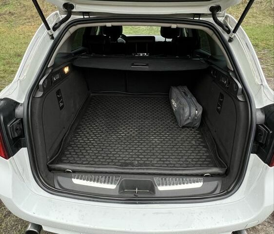 Белый Рено Лагуна, объемом двигателя 1.5 л и пробегом 260 тыс. км за 7800 $, фото 12 на Automoto.ua