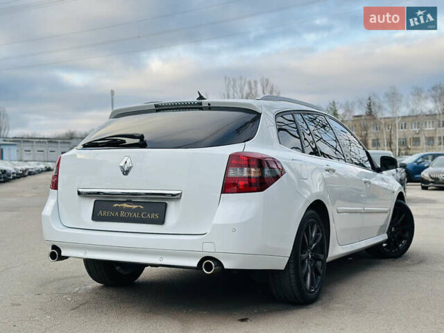 Белый Рено Лагуна, объемом двигателя 2 л и пробегом 166 тыс. км за 9900 $, фото 1 на Automoto.ua