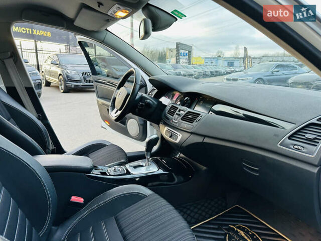 Белый Рено Лагуна, объемом двигателя 2 л и пробегом 166 тыс. км за 9900 $, фото 22 на Automoto.ua