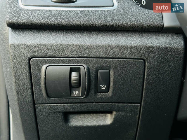 Белый Рено Лагуна, объемом двигателя 2 л и пробегом 166 тыс. км за 9900 $, фото 33 на Automoto.ua