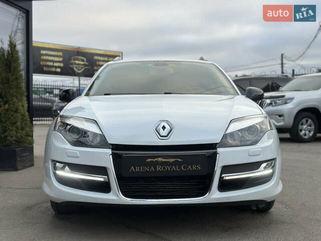 Белый Рено Лагуна, объемом двигателя 2 л и пробегом 166 тыс. км за 9900 $, фото 6 на Automoto.ua