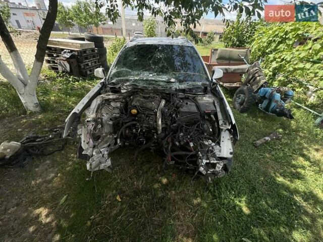 Белый Рено Лагуна, объемом двигателя 2 л и пробегом 312 тыс. км за 3600 $, фото 4 на Automoto.ua