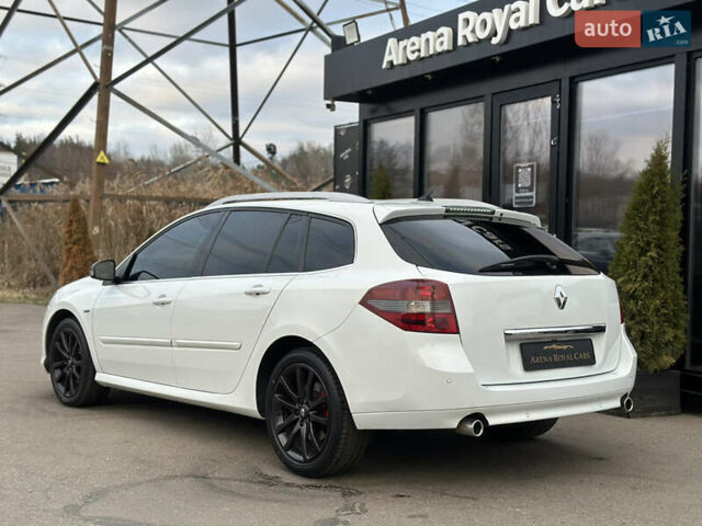 Белый Рено Лагуна, объемом двигателя 2 л и пробегом 166 тыс. км за 9900 $, фото 11 на Automoto.ua