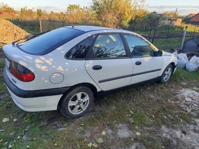 Белый Рено Лагуна, объемом двигателя 2 л и пробегом 500 тыс. км за 1250 $, фото 1 на Automoto.ua