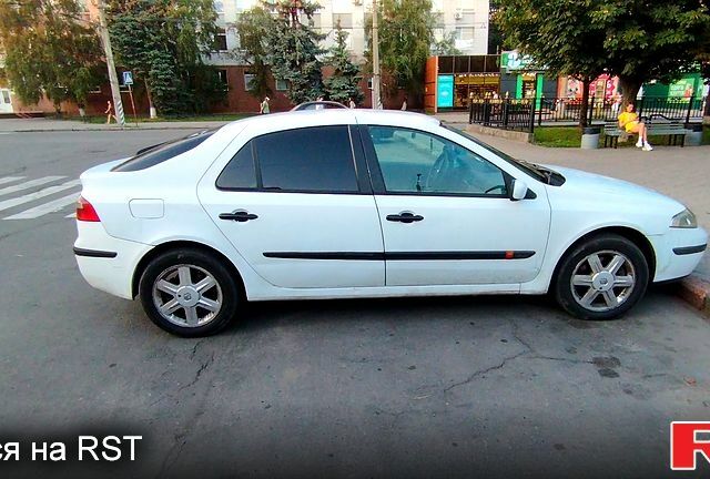 Белый Рено Лагуна, объемом двигателя 1.9 л и пробегом 380 тыс. км за 3800 $, фото 2 на Automoto.ua