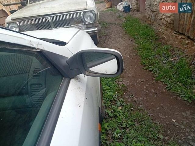 Білий Рено Лагуна, об'ємом двигуна 1.9 л та пробігом 65 тис. км за 800 $, фото 7 на Automoto.ua