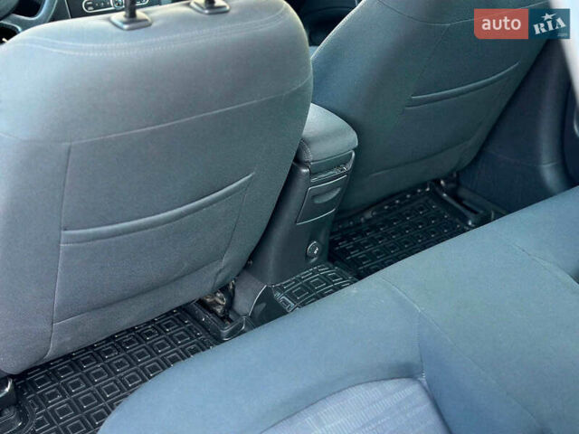 Белый Рено Лагуна, объемом двигателя 1.9 л и пробегом 231 тыс. км за 4990 $, фото 20 на Automoto.ua