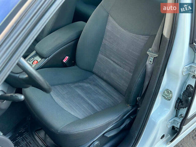 Белый Рено Лагуна, объемом двигателя 1.9 л и пробегом 231 тыс. км за 4990 $, фото 42 на Automoto.ua