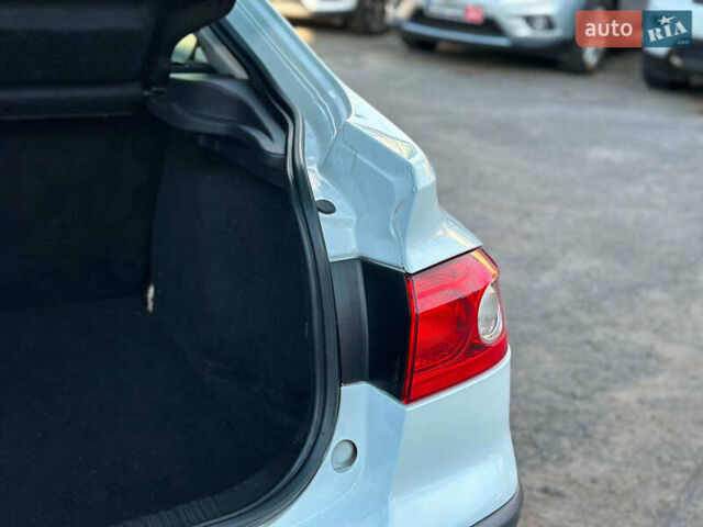 Белый Рено Лагуна, объемом двигателя 1.9 л и пробегом 231 тыс. км за 4990 $, фото 26 на Automoto.ua