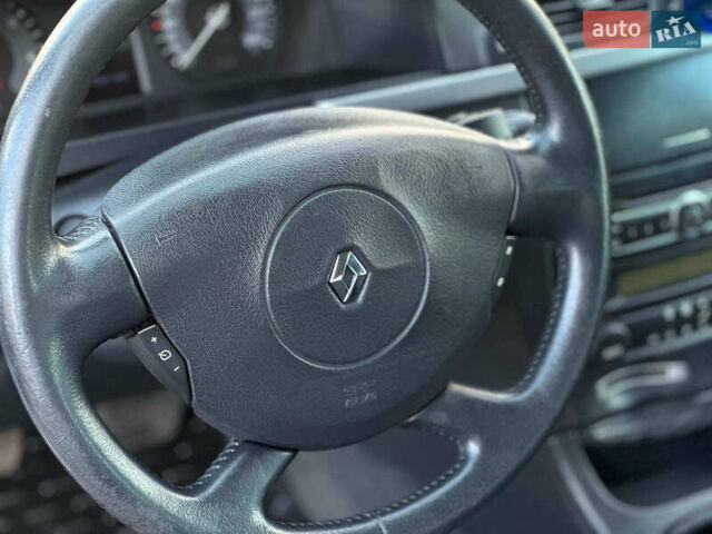 Белый Рено Лагуна, объемом двигателя 1.9 л и пробегом 231 тыс. км за 4990 $, фото 41 на Automoto.ua