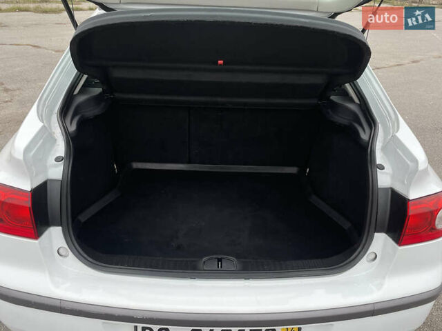 Белый Рено Лагуна, объемом двигателя 1.9 л и пробегом 231 тыс. км за 4200 $, фото 11 на Automoto.ua