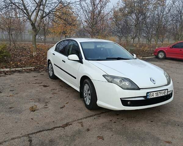 Белый Рено Лагуна, объемом двигателя 1.5 л и пробегом 244 тыс. км за 5100 $, фото 4 на Automoto.ua