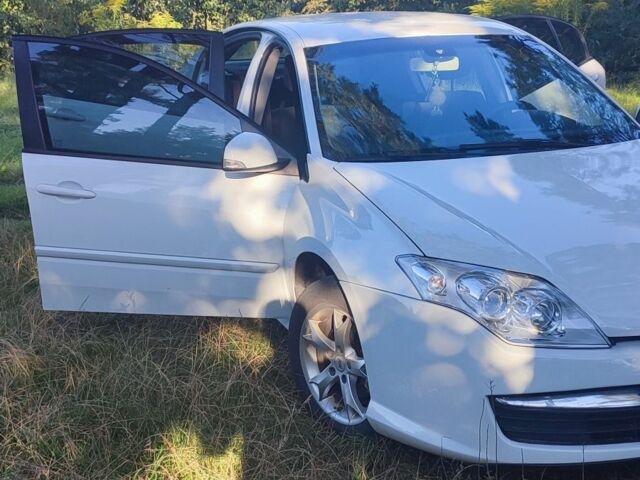 Белый Рено Лагуна, объемом двигателя 0 л и пробегом 348 тыс. км за 7200 $, фото 11 на Automoto.ua