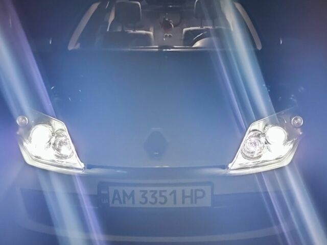 Белый Рено Лагуна, объемом двигателя 0 л и пробегом 348 тыс. км за 7200 $, фото 4 на Automoto.ua