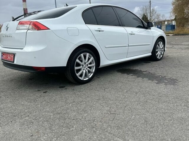 Рено Лагуна 2010 в Харькове на Automoto.ua Белый Рено Лагуна, объемом двигателя 1.5 л и пробегом 268 тыс. км за 7800 $, фото 3 на Automoto.ua