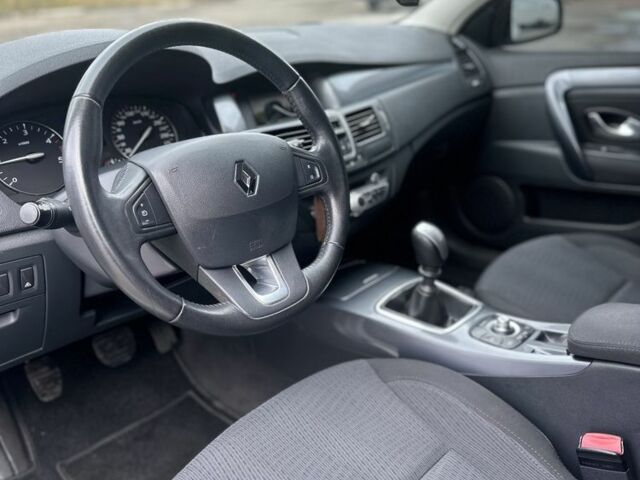 Рено Лагуна 2010 в Харькове на Automoto.ua Белый Рено Лагуна, объемом двигателя 1.5 л и пробегом 268 тыс. км за 7800 $, фото 5 на Automoto.ua