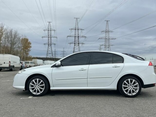 Рено Лагуна 2010 в Харькове на Automoto.ua Белый Рено Лагуна, объемом двигателя 1.5 л и пробегом 268 тыс. км за 7800 $, фото 7 на Automoto.ua