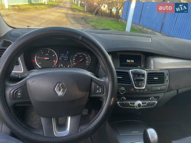 Белый Рено Лагуна, объемом двигателя 1.46 л и пробегом 221 тыс. км за 8400 $, фото 9 на Automoto.ua