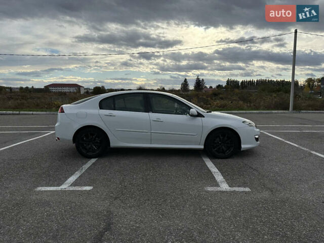Белый Рено Лагуна, объемом двигателя 2 л и пробегом 209 тыс. км за 7700 $, фото 7 на Automoto.ua