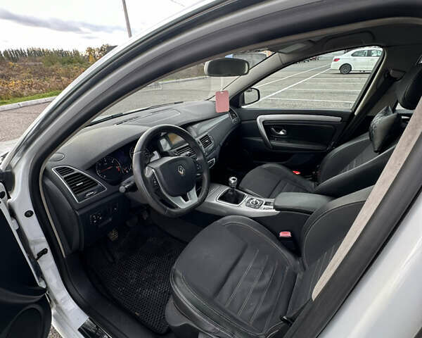 Белый Рено Лагуна, объемом двигателя 2 л и пробегом 209 тыс. км за 7700 $, фото 9 на Automoto.ua