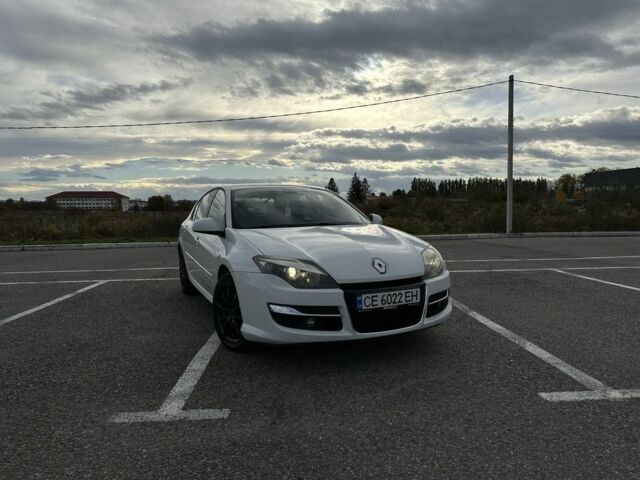 Рено Лагуна 2011 у Чернівцях на Automoto.ua Білий Рено Лагуна, об'ємом двигуна 2 л та пробігом 209 тис. км за 7700 $, фото 1 на Automoto.ua