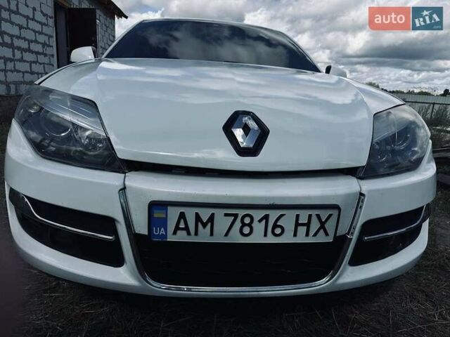 Білий Рено Лагуна, об'ємом двигуна 1.5 л та пробігом 285 тис. км за 5800 $, фото 1 на Automoto.ua