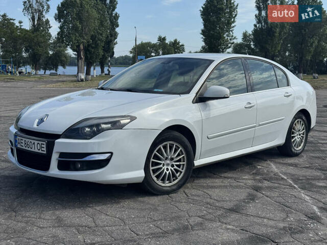 Білий Рено Лагуна, об'ємом двигуна 1.46 л та пробігом 225 тис. км за 6500 $, фото 4 на Automoto.ua