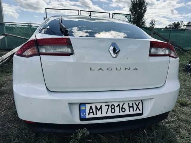 Білий Рено Лагуна, об'ємом двигуна 1.5 л та пробігом 285 тис. км за 5800 $, фото 1 на Automoto.ua