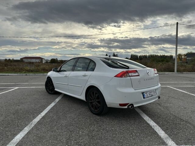 Рено Лагуна 2011 у Чернівцях на Automoto.ua Білий Рено Лагуна, об'ємом двигуна 2 л та пробігом 209 тис. км за 7700 $, фото 2 на Automoto.ua