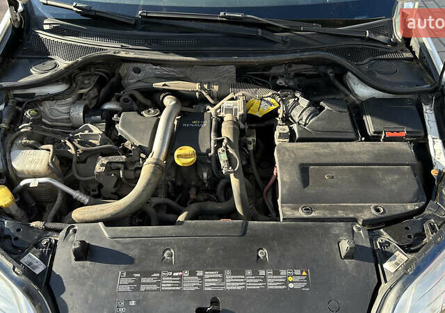Рено Лагуна 2012 в Житомире на Automoto.ua Белый Рено Лагуна, объемом двигателя 1.46 л и пробегом 328 тыс. км за 7100 $, фото 23 на Automoto.ua