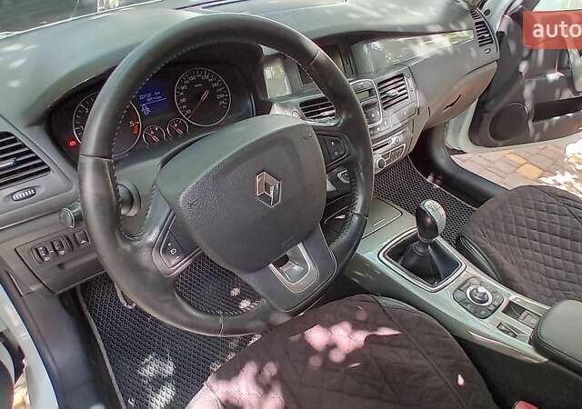 Білий Рено Лагуна, об'ємом двигуна 1.46 л та пробігом 222 тис. км за 6500 $, фото 11 на Automoto.ua