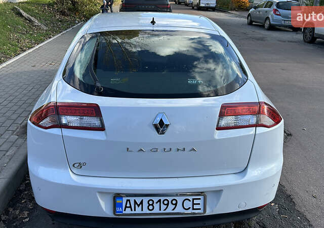 Рено Лагуна 2012 в Житомире на Automoto.ua Белый Рено Лагуна, объемом двигателя 1.46 л и пробегом 328 тыс. км за 7100 $, фото 21 на Automoto.ua